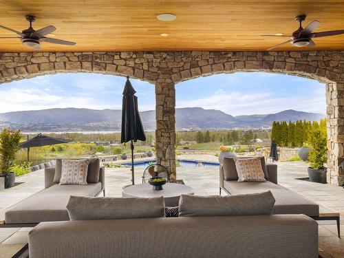 4040 Casorso Road, Kelowna, BC - Outdoor With View