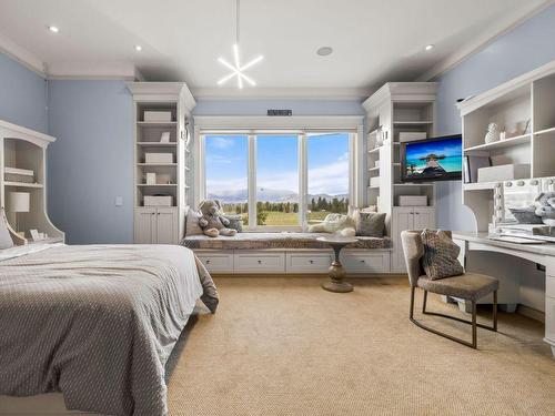 4040 Casorso Road, Kelowna, BC - Indoor Photo Showing Bedroom