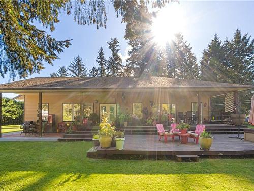 3259 Hallberg Rd, Ladysmith, BC - Outdoor With Deck Patio Veranda