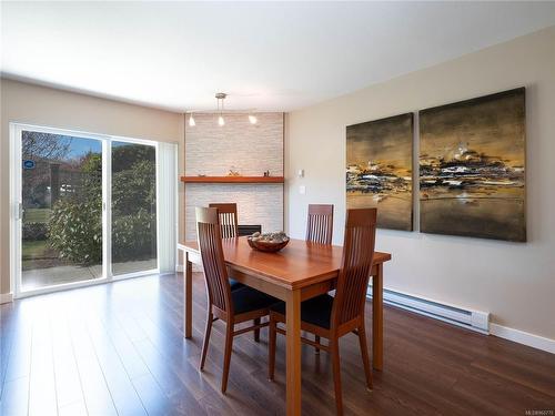 29-2750 Denman St, Campbell River, BC - Indoor Photo Showing Dining Room
