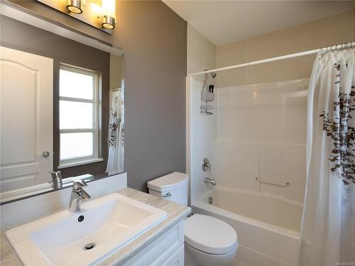 29-2750 Denman St, Campbell River, BC - Indoor Photo Showing Bathroom