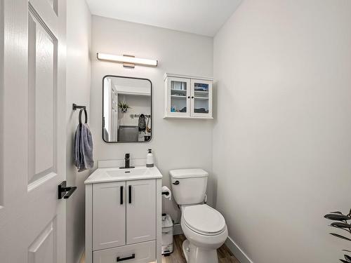 1275 Beckton Dr, Comox, BC - Indoor Photo Showing Bathroom