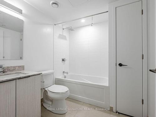 1304-501 Yonge St, Toronto, ON - Indoor Photo Showing Bathroom