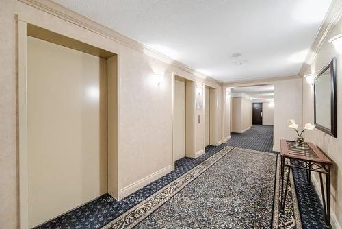 904-50 Eglinton Ave, Mississauga, ON - Indoor Photo Showing Other Room