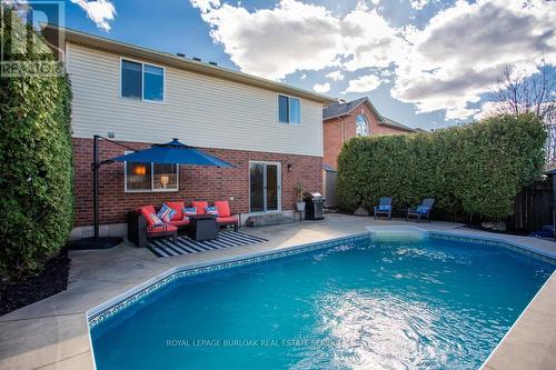 25 Evergreens Dr, Grimsby, ON - Outdoor With In Ground Pool