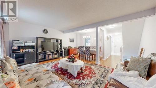 #68 -541 Steeles Ave W, Toronto, ON - Indoor Photo Showing Living Room