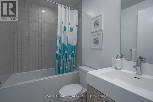 512 - 35 Tubman Avenue, Toronto, ON - Indoor Photo Showing Bathroom