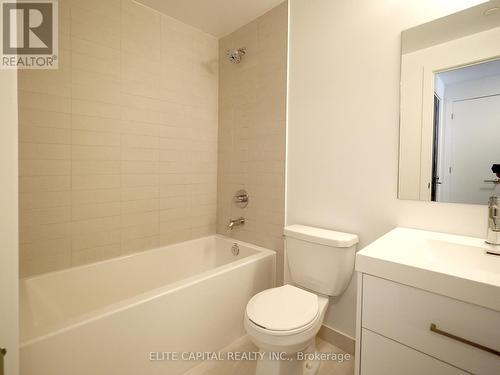 #1201 -403 Church St, Toronto, ON - Indoor Photo Showing Bathroom
