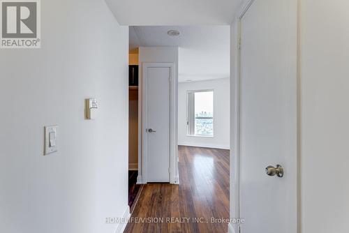#3823 -135 Village Green Sq, Toronto, ON - Indoor Photo Showing Other Room