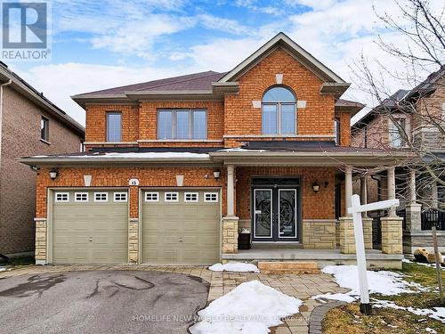 15 Magdalan Crescent, Richmond Hill, ON - Outdoor With Facade