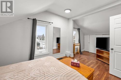397 Mara Rd, Brock, ON - Indoor Photo Showing Bedroom