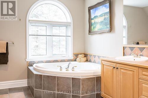 281 Puddicombe Road, Midland, ON - Indoor Photo Showing Bathroom