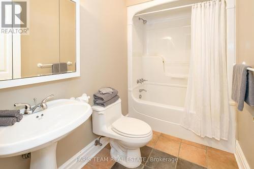 281 Puddicombe Road, Midland, ON - Indoor Photo Showing Bathroom