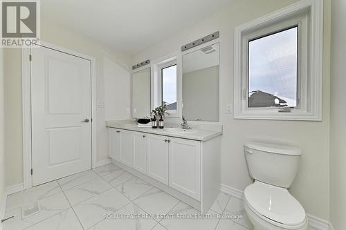 Upper - 46 Bannister Road, Barrie, ON - Indoor Photo Showing Bathroom