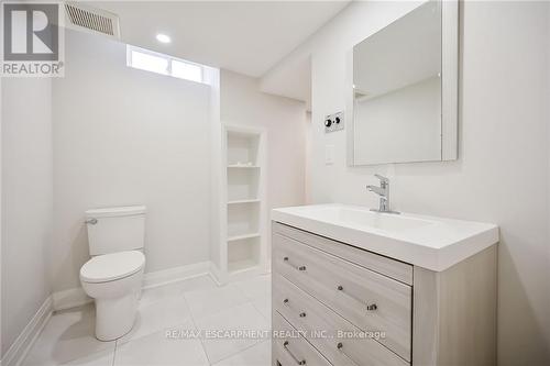 21 Chetholme Place, Halton Hills, ON - Indoor Photo Showing Bathroom