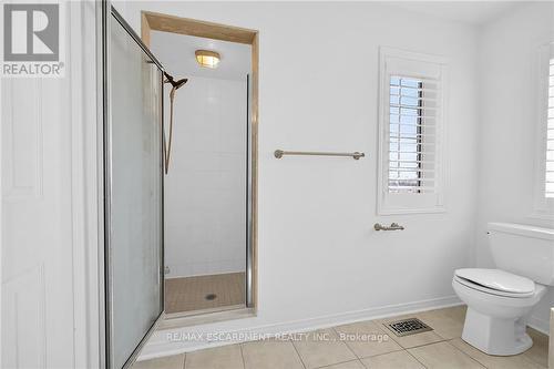 21 Chetholme Pl, Halton Hills, ON - Indoor Photo Showing Bathroom