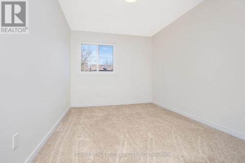 156 Harvest Drive, Milton, ON - Indoor Photo Showing Other Room