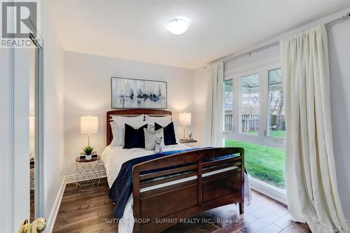 65 Roberts Crescent, Brampton, ON - Indoor Photo Showing Bedroom
