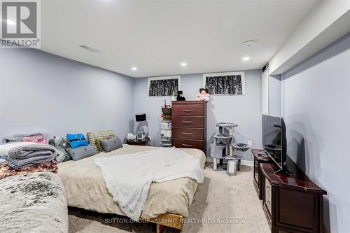 65 Roberts Crescent, Brampton, ON - Indoor Photo Showing Bedroom