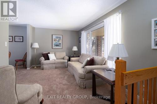 256 Hearns Rd, Quinte West, ON - Indoor Photo Showing Living Room
