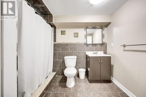 65 Faris Ave, King, ON - Indoor Photo Showing Bathroom