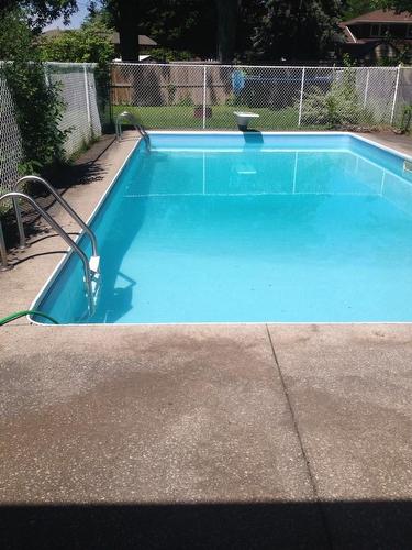 17 Rosemount Drive, Welland, ON - Outdoor With In Ground Pool