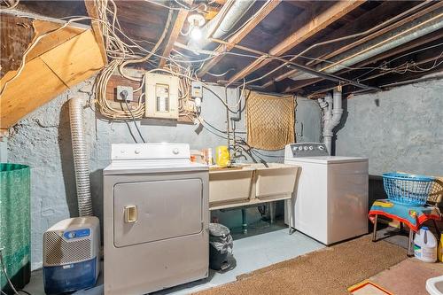 68 Gage Avenue N, Hamilton, ON - Indoor Photo Showing Laundry Room