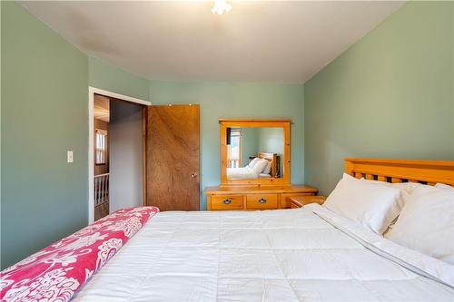 68 Gage Avenue N, Hamilton, ON - Indoor Photo Showing Bedroom
