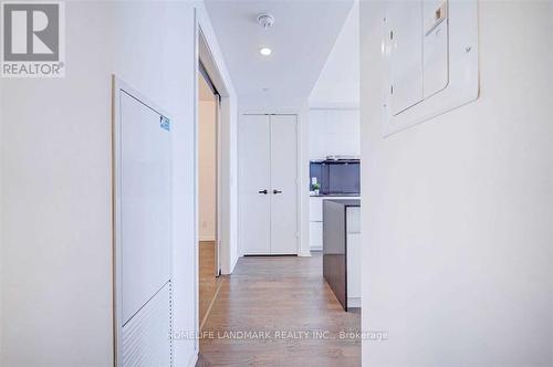 6108 - 1 Bloor Street E, Toronto, ON - Indoor Photo Showing Other Room