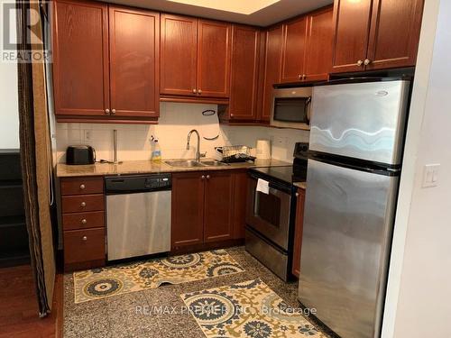 #317 -736 Spadina Ave, Toronto, ON - Indoor Photo Showing Kitchen With Double Sink