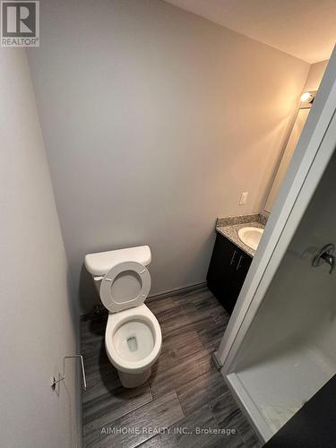 H607 - 275 Larch Street, Waterloo, ON - Indoor Photo Showing Bathroom