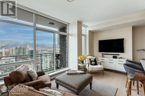 2402 1775 Quebec Street, Vancouver, BC - Indoor Photo Showing Living Room