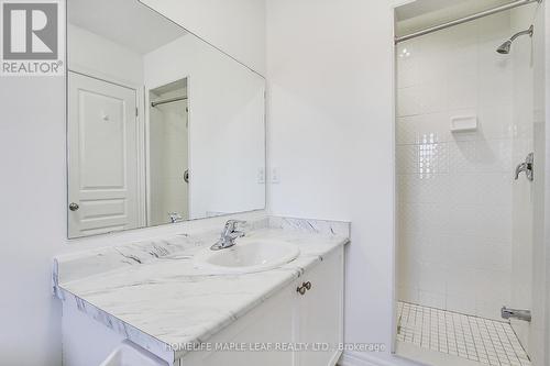 2 Cedarland Rd, Brampton, ON - Indoor Photo Showing Bathroom
