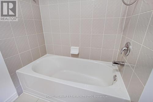 2 Cedarland Rd, Brampton, ON - Indoor Photo Showing Bathroom