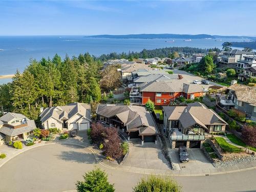 3759 Oak Crest Pl, Nanaimo, BC - Outdoor With View