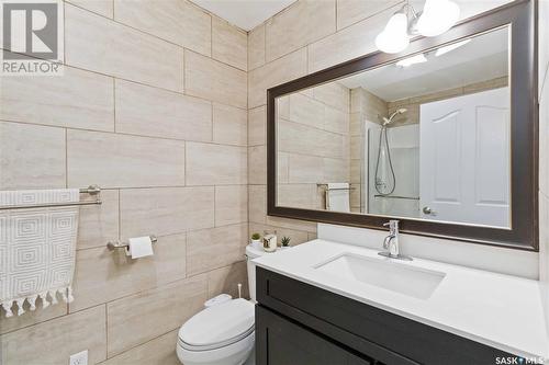 75 Briarvale Crescent, Saskatoon, SK - Indoor Photo Showing Bathroom