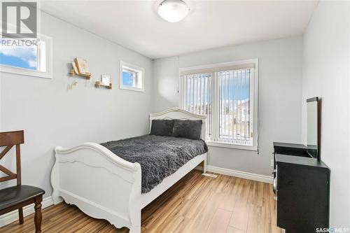 75 Briarvale Crescent, Saskatoon, SK - Indoor Photo Showing Bedroom