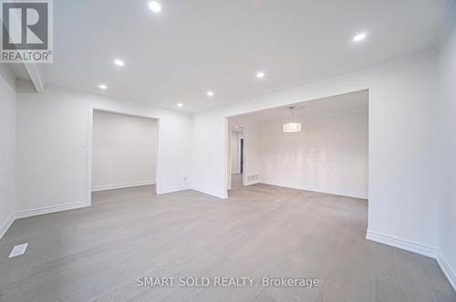 8412 Islington Ave, Vaughan, ON - Indoor Photo Showing Other Room