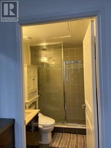 ##530 -7165 Yonge St, Markham, ON - Indoor Photo Showing Bathroom