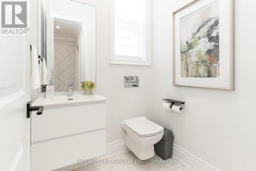 139 Milky Way Drive, Richmond Hill, ON - Indoor Photo Showing Bathroom