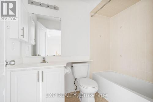 #8 -2488 Post Rd, Oakville, ON - Indoor Photo Showing Bathroom