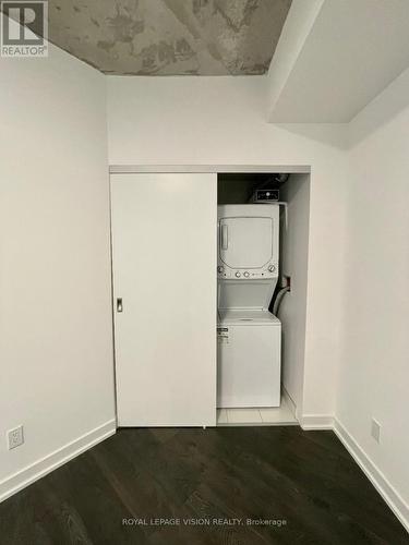 #418 -57 Brock Ave, Toronto, ON - Indoor Photo Showing Laundry Room