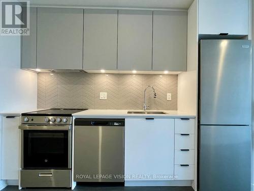 #418 -57 Brock Ave, Toronto, ON - Indoor Photo Showing Kitchen With Stainless Steel Kitchen With Upgraded Kitchen