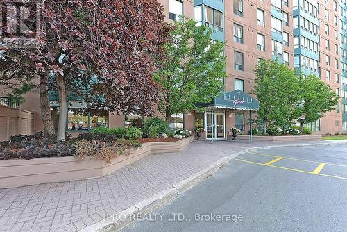 1512 - 135 Hillcrest Avenue, Mississauga, ON - Outdoor
