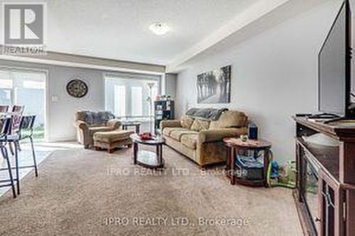 3175 Buttonbush Trail, Oakville, ON - Indoor Photo Showing Other Room