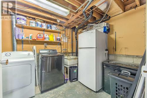 #224 -230 Clarke Rd, London, ON - Indoor Photo Showing Laundry Room