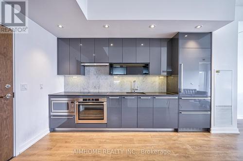 3208 - 117 Mcmahon Drive, Toronto, ON - Indoor Photo Showing Kitchen With Upgraded Kitchen