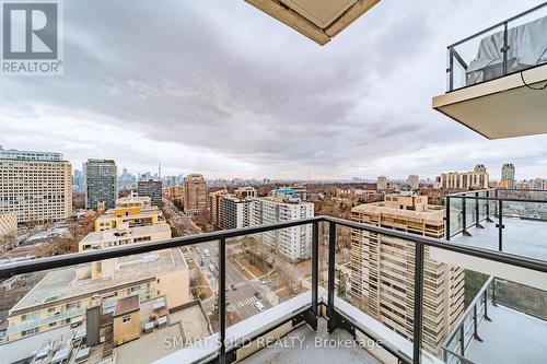 1903 - 609 Avenue Road, Toronto, ON - Outdoor With View