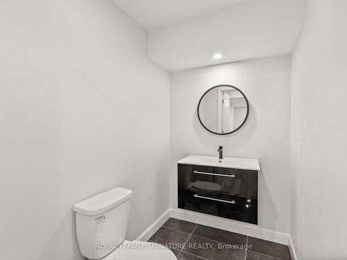 11 Brabin Circ, Whitby, ON - Indoor Photo Showing Bathroom