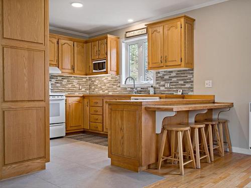 Cuisine - 2100 Ch. Du Rapide, Rivière-Rouge, QC - Indoor Photo Showing Kitchen With Double Sink